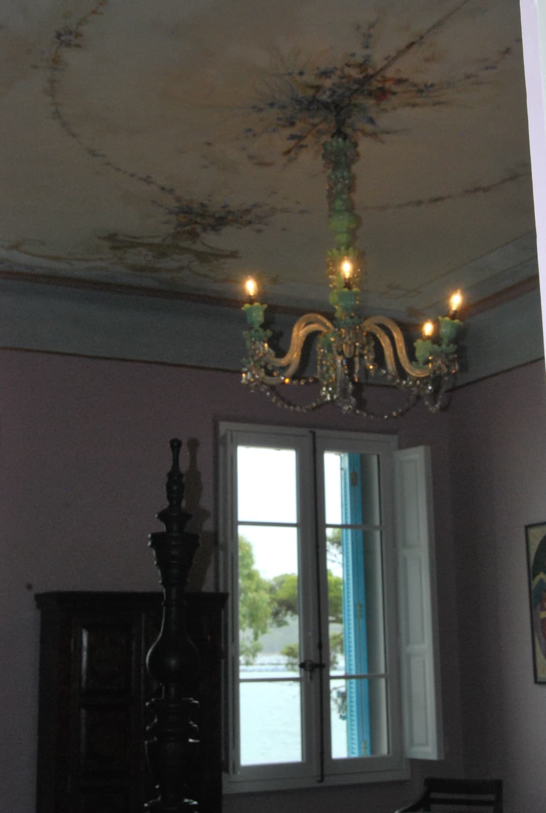 Plafond peint restauré à la main — 2