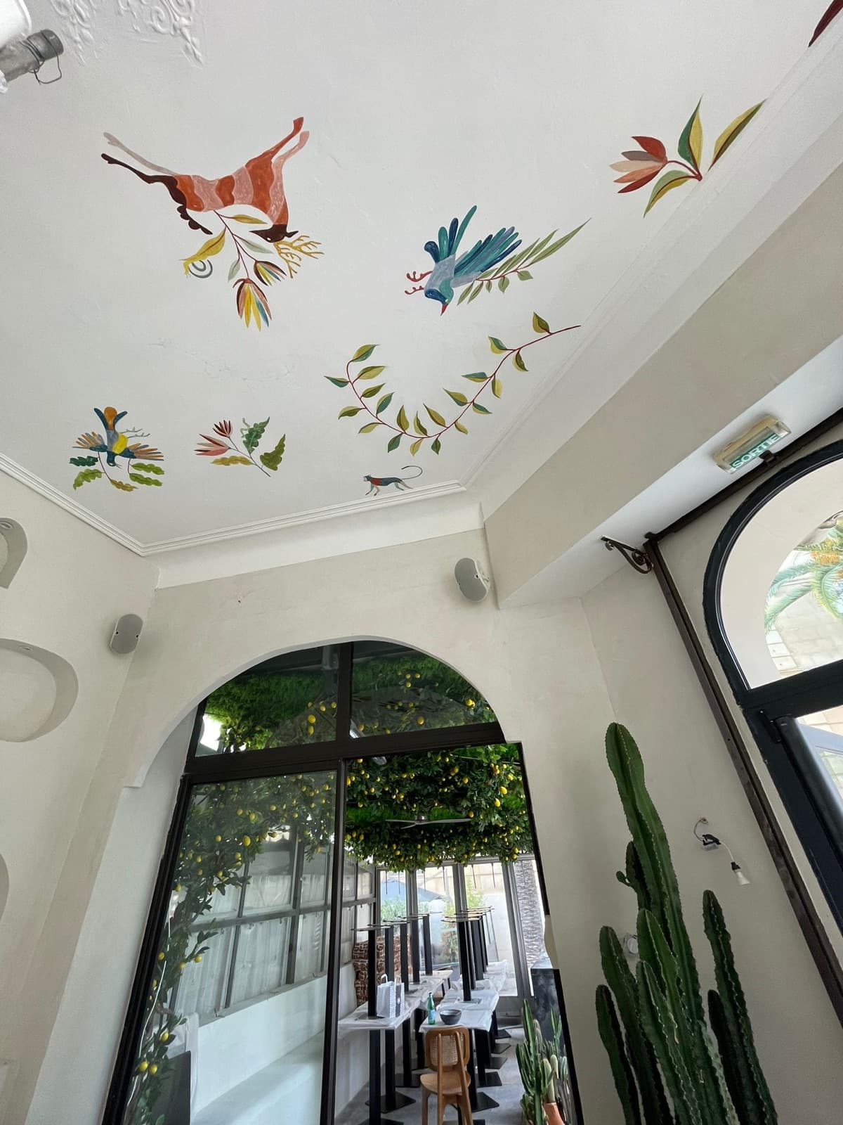 Plafond peint restauré à la main — 20
