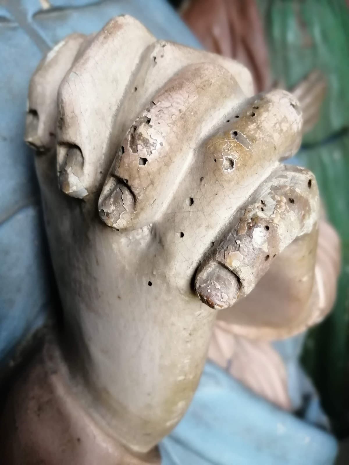 Sculpture restaurée par Émilie Merveilleux — 18